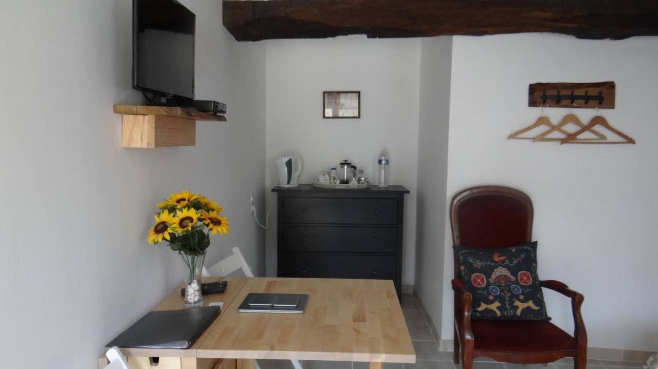 La Petite Houssaye Bed & Breakfast Villiers-Fossard Bagian luar foto